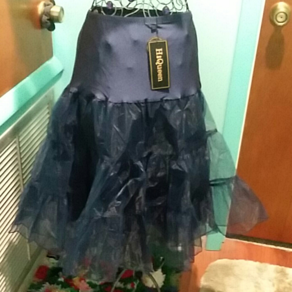 26in Netted Skirt